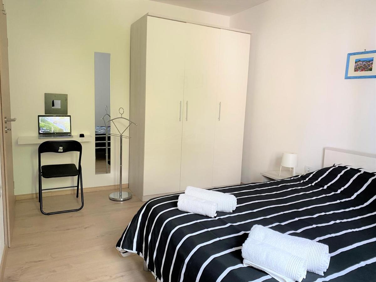Apartment Punta Premantura E With Garden 외부 사진
